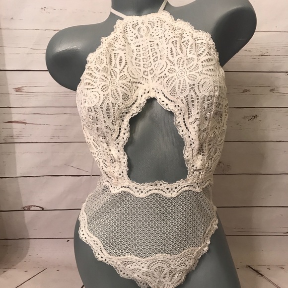 Victoria Secret Teddy - Picture 2 of 4